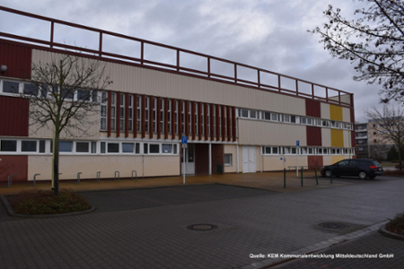 Sporthalle Külzviertel außen